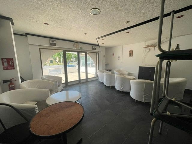 Erhverv til salg i El Campello - € 150.000 (Ref: 9047133)