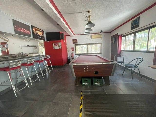 Erhverv til salg i El Campello - € 150.000 (Ref: 9047133)