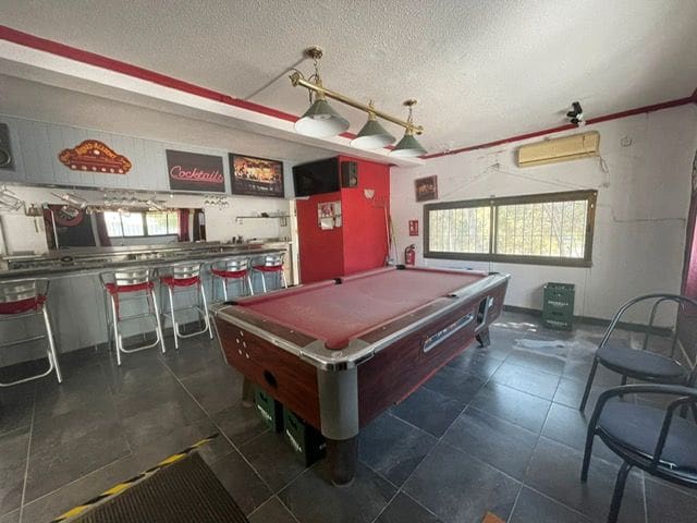 Erhverv til salg i El Campello - € 150.000 (Ref: 9047133)