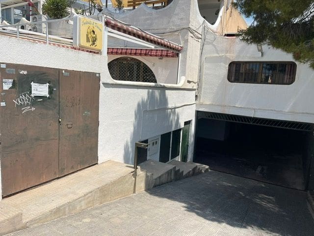 Erhverv til salg i El Campello - € 150.000 (Ref: 9047133)