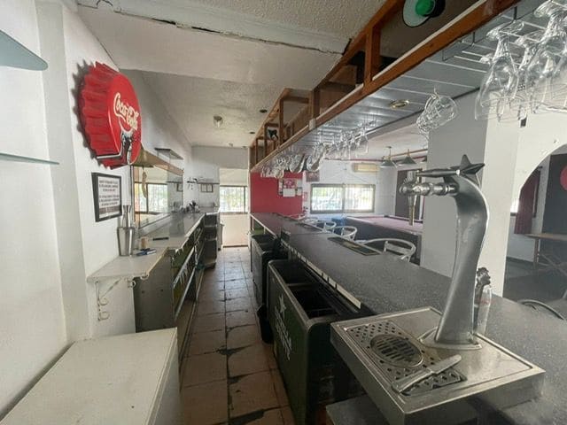 Kommersiell til salgs i El Campello - € 150 000 (Ref: 9047133)