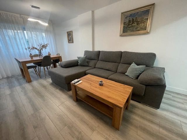 3 soveværelse Lejlighed til leje i El Campello med garage - € 1.150 (Ref: 9094896)