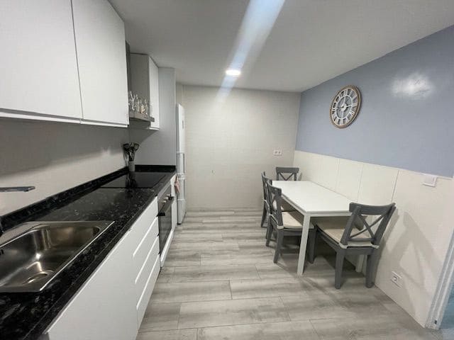 3 soveværelse Lejlighed til leje i El Campello med garage - € 1.150 (Ref: 9094896)