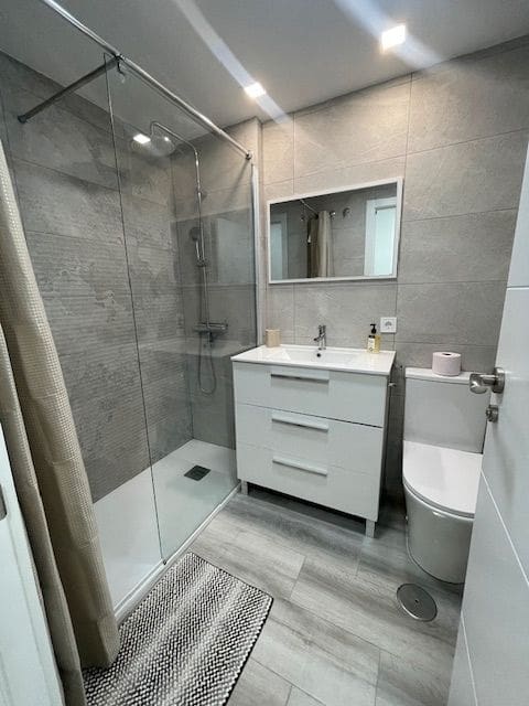 3 soveværelse Lejlighed til leje i El Campello med garage - € 1.150 (Ref: 9094896)