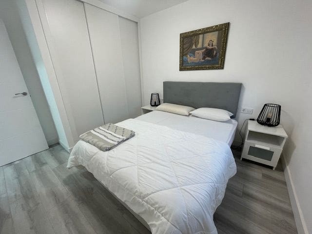 3 soveværelse Lejlighed til leje i El Campello med garage - € 1.150 (Ref: 9094896)