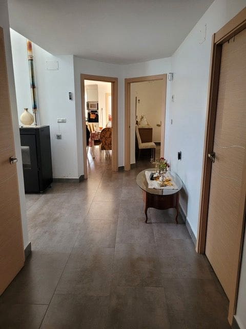 4 makuuhuone Huvila myytävänä paikassa Alicante kaupunki mukana uima-altaan 
autotalli - 480 000 € (Ref: 9100514)