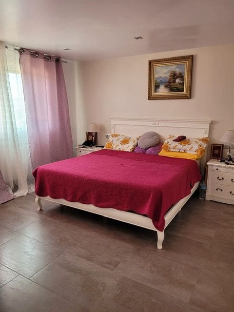 4 makuuhuone Huvila myytävänä paikassa Alicante kaupunki mukana uima-altaan 
autotalli - 480 000 € (Ref: 9100514)