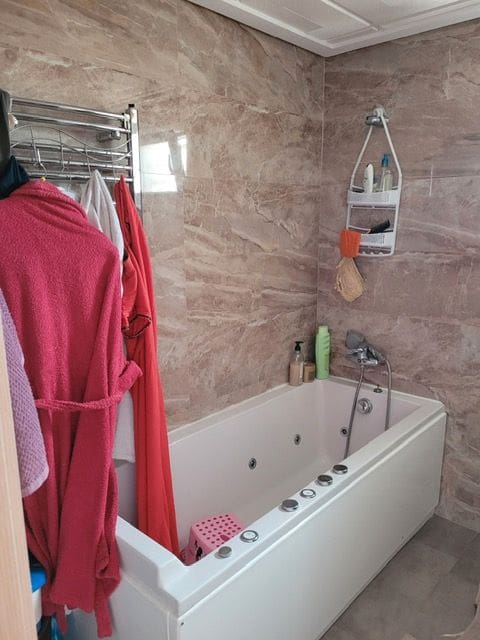 4 makuuhuone Huvila myytävänä paikassa Alicante kaupunki mukana uima-altaan 
autotalli - 480 000 € (Ref: 9100514)