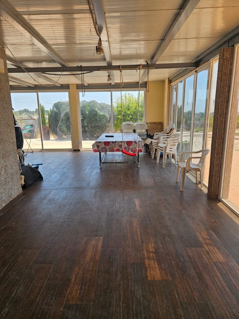 4 makuuhuone Huvila myytävänä paikassa Alicante kaupunki mukana uima-altaan 
autotalli - 480 000 € (Ref: 9100514)