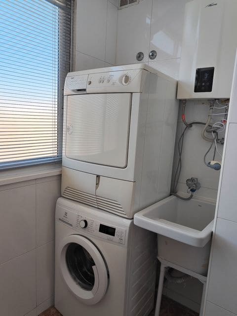3 camera da letto Appartamento da affittare in Alicante citta con piscina garage - 1.350 € (Rif: 9101846)