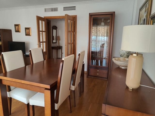 3 camera da letto Appartamento da affittare in Alicante citta con piscina garage - 1.350 € (Rif: 9101846)