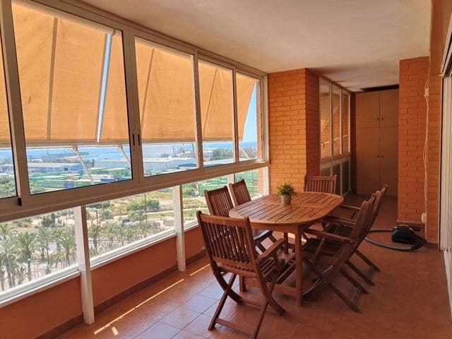 3 camera da letto Appartamento da affittare in Alicante citta con piscina garage - 1.350 € (Rif: 9101846)