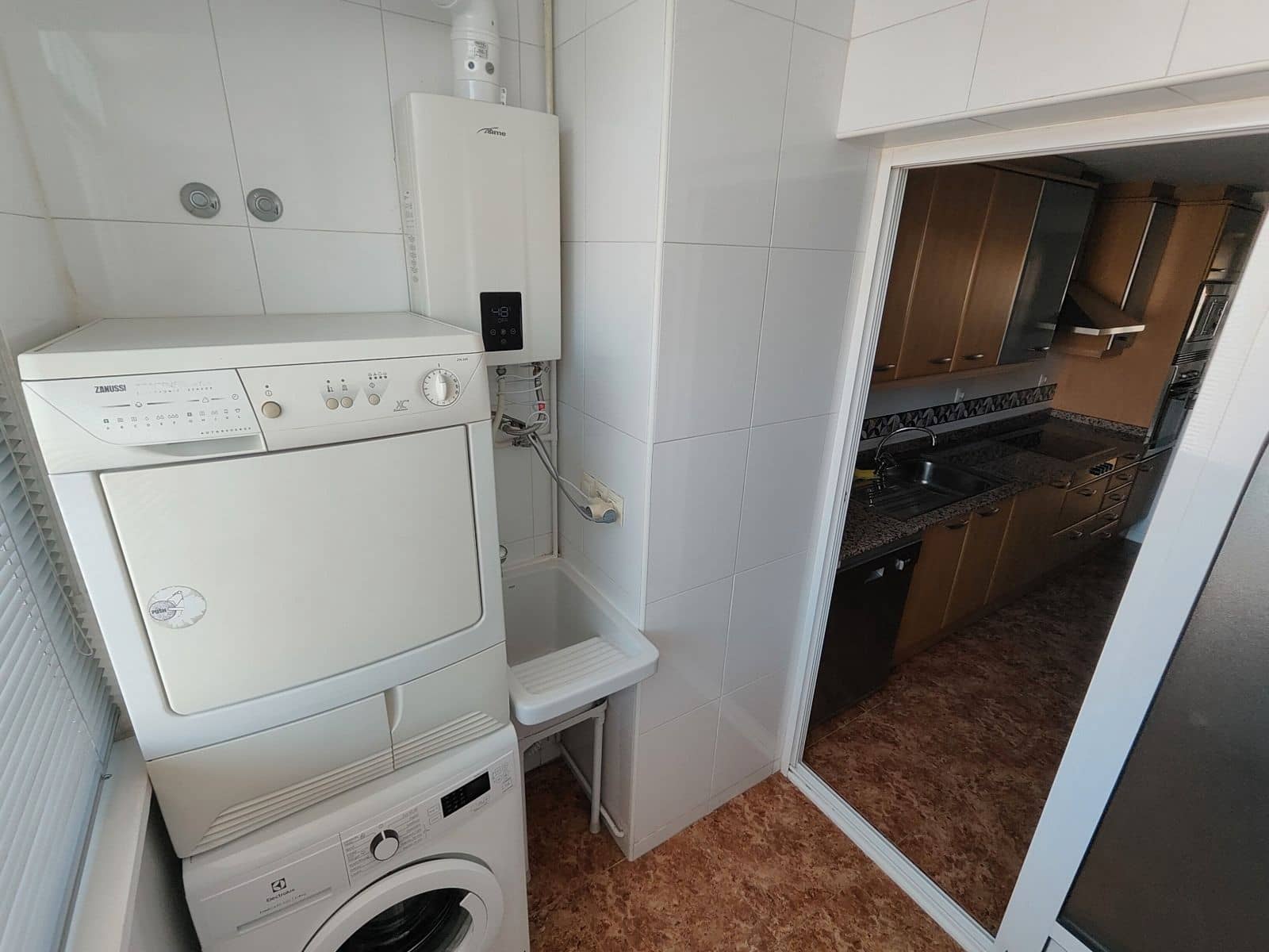 3 camera da letto Appartamento da affittare in Alicante citta con piscina garage - 1.350 € (Rif: 9101846)