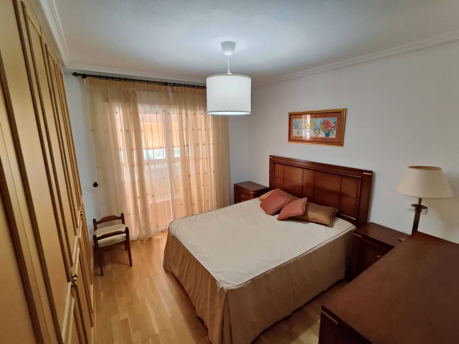 3 camera da letto Appartamento da affittare in Alicante citta con piscina garage - 1.350 € (Rif: 9101846)