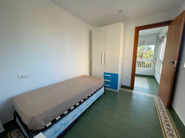 3 quarto Apartamento para arrendar em Alicante cidade com piscina garagem - 1 300 € (Ref: 9106178)