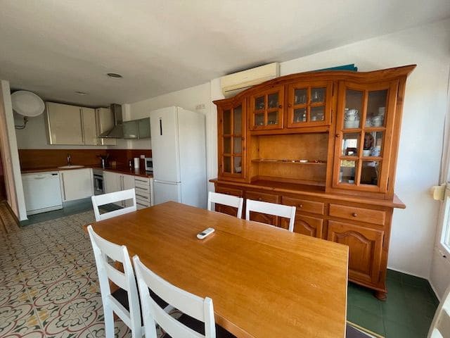 3 quarto Apartamento para arrendar em Alicante cidade com piscina garagem - 1 300 € (Ref: 9106178)