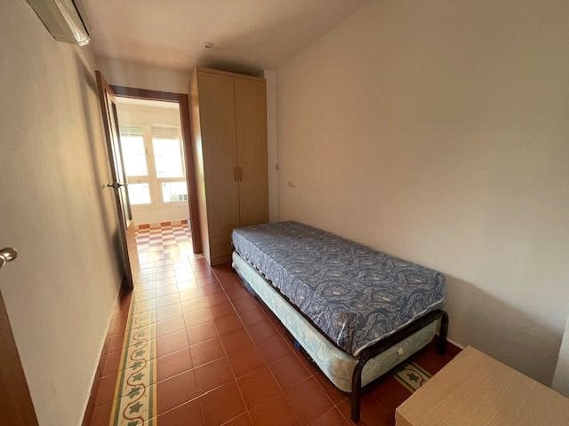 3 quarto Apartamento para arrendar em Alicante cidade com piscina garagem - 1 300 € (Ref: 9106178)