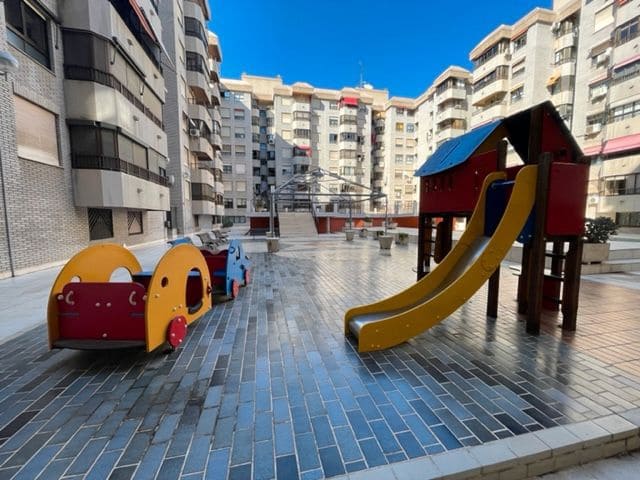 4 camera da letto Appartamento in vendita in Alicante citta con piscina garage - 439.900 € (Rif: 9118461)