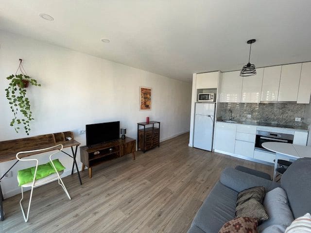 1 sovrum Lägenhet att hyra i Albufereta, Alicante stad med garage - 875 € (Ref: 9158695)