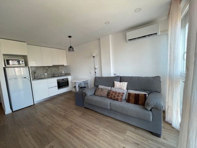 1 sovrum Lägenhet att hyra i Albufereta, Alicante stad med garage - 875 € (Ref: 9158695)