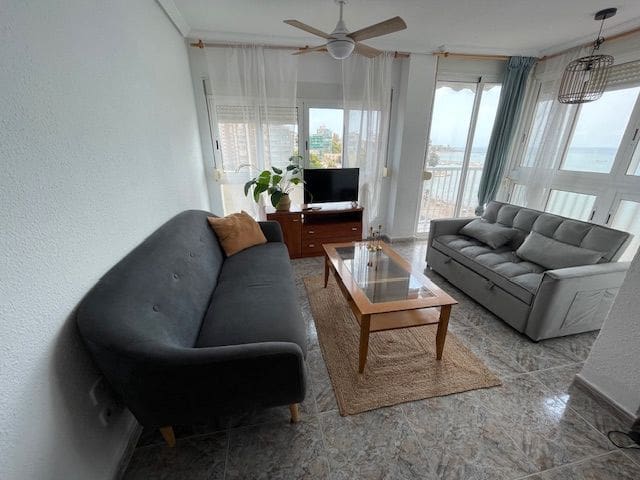 2 bedroom Flat for rent in Alicante / Alacant city with pool garage - € 1,250 (Ref: 9158696)