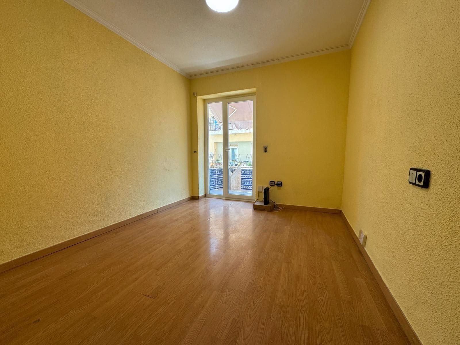 3 soveværelse Lejlighed til salg i Alicante by - € 187.000 (Ref: 9158698)