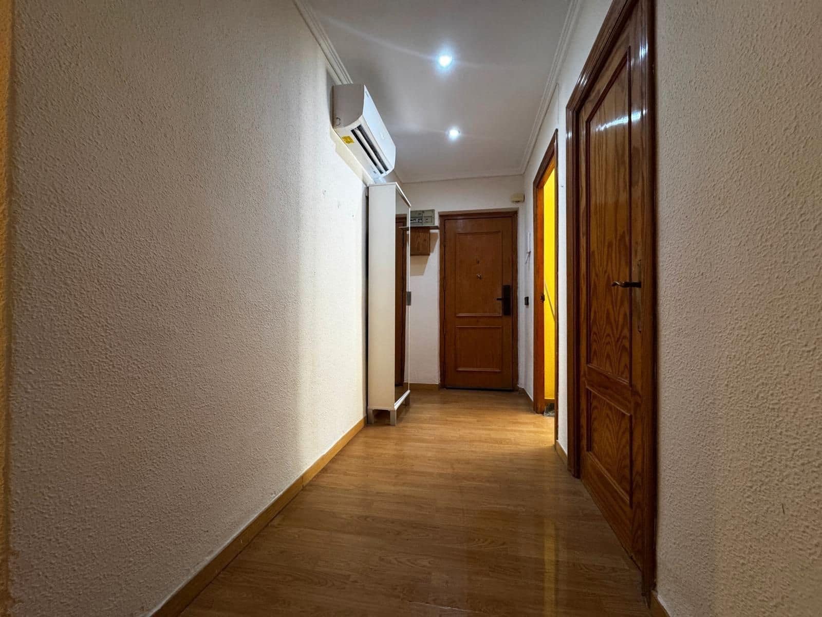 3 soveværelse Lejlighed til salg i Alicante by - € 187.000 (Ref: 9158698)