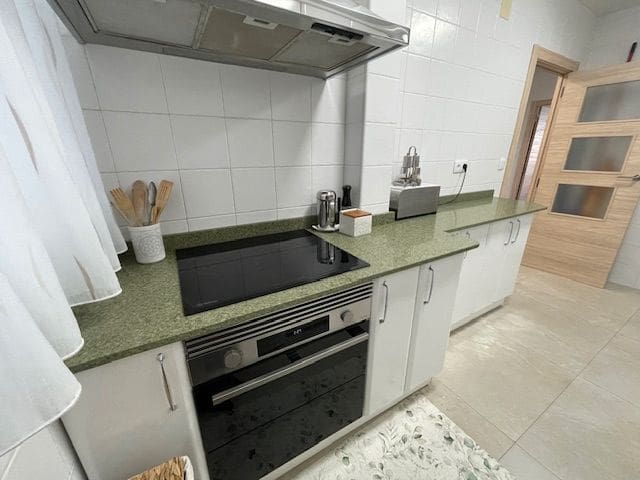 3 soverom Leilighet til salgs i Alicante by med svømmebasseng garasje - € 400 000 (Ref: 9158699)