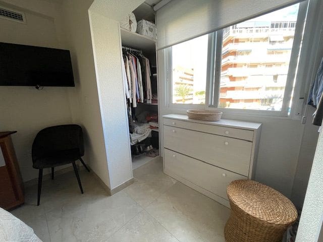 3 soverom Leilighet til salgs i Alicante by med svømmebasseng garasje - € 400 000 (Ref: 9158699)