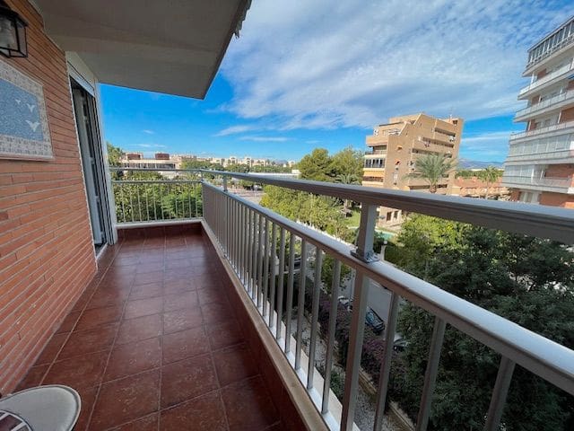 3 soverom Leilighet til salgs i Alicante by med svømmebasseng garasje - € 400 000 (Ref: 9158699)
