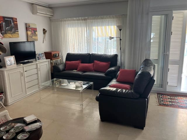 6 soveværelse Semi-Rækkehus til leje i Alicante by med swimmingpool - € 1.550 (Ref: 9163337)