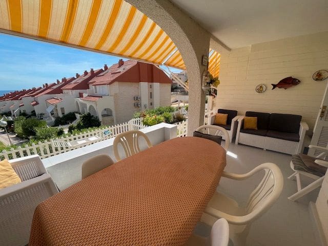 6 makuuhuone Paritalo vuokrattavana paikassa Cabo de las Huertas, Alicante kaupunki mukana uima-altaan 
autotalli - 2 000 € (Ref: 9163337)