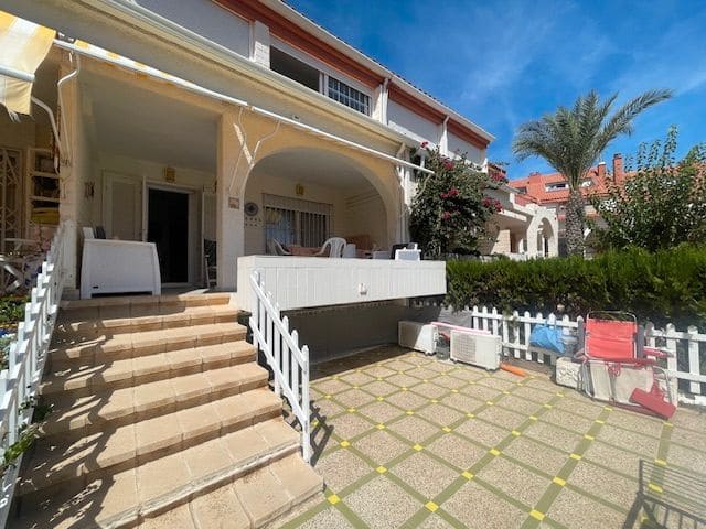 6 makuuhuone Paritalo vuokrattavana paikassa Cabo de las Huertas, Alicante kaupunki mukana uima-altaan 
autotalli - 2 000 € (Ref: 9163337)