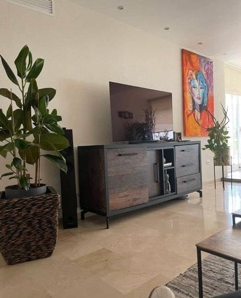 3 soverom Leilighet til leie i Alicante by med svømmebasseng garasje - € 1 900 (Ref: 9170981)