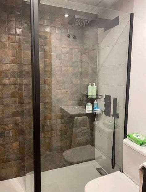 3 soverom Leilighet til leie i Alicante by med svømmebasseng garasje - € 1 900 (Ref: 9170981)