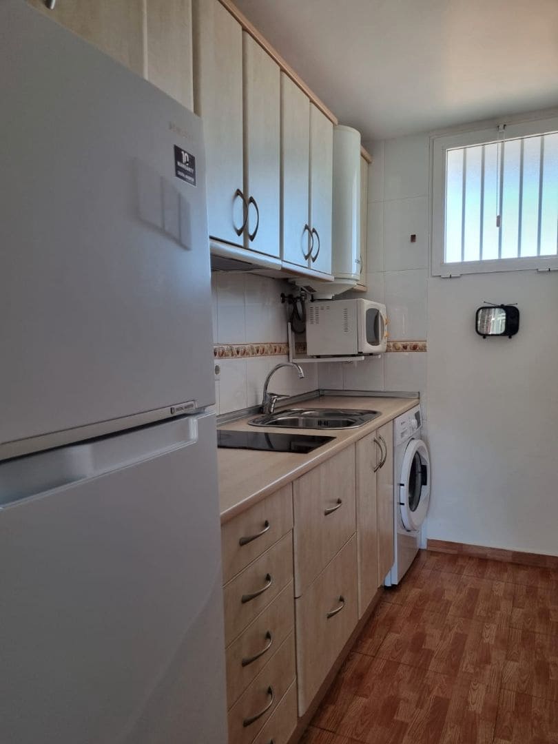 1 bedroom Flat for rent in Alicante / Alacant city with pool garage - € 825 (Ref: 9186499)