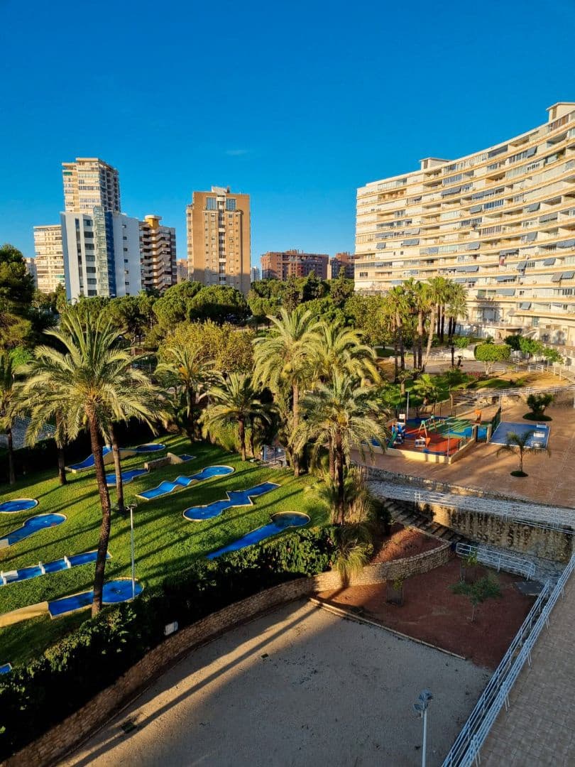 1 bedroom Flat for rent in Alicante / Alacant city with pool garage - € 825 (Ref: 9186499)