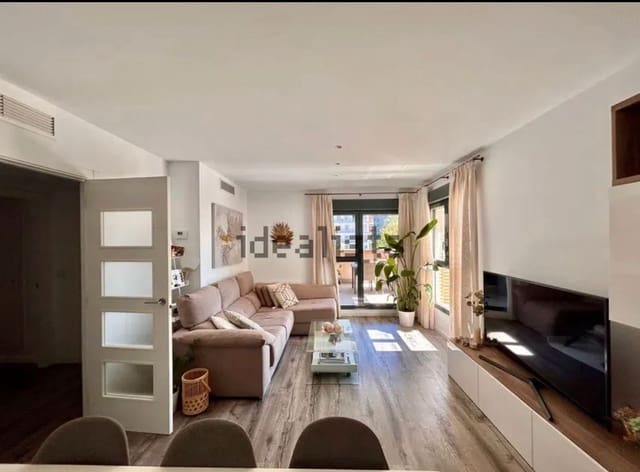 3 quarto Apartamento para arrendar em PAU, Alicante cidade com piscina garagem - 1 600 € (Ref: 9208002)