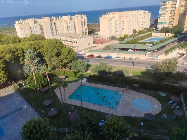 2 bedroom Flat for rent in Playa de Muchavista, El Campello with pool garage - € 975 (Ref: 9228134)