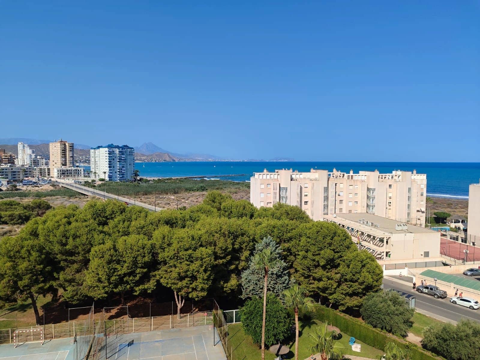 2 sovrum Lägenhet att hyra i El Campello med pool garage - 975 € (Ref: 9228134)