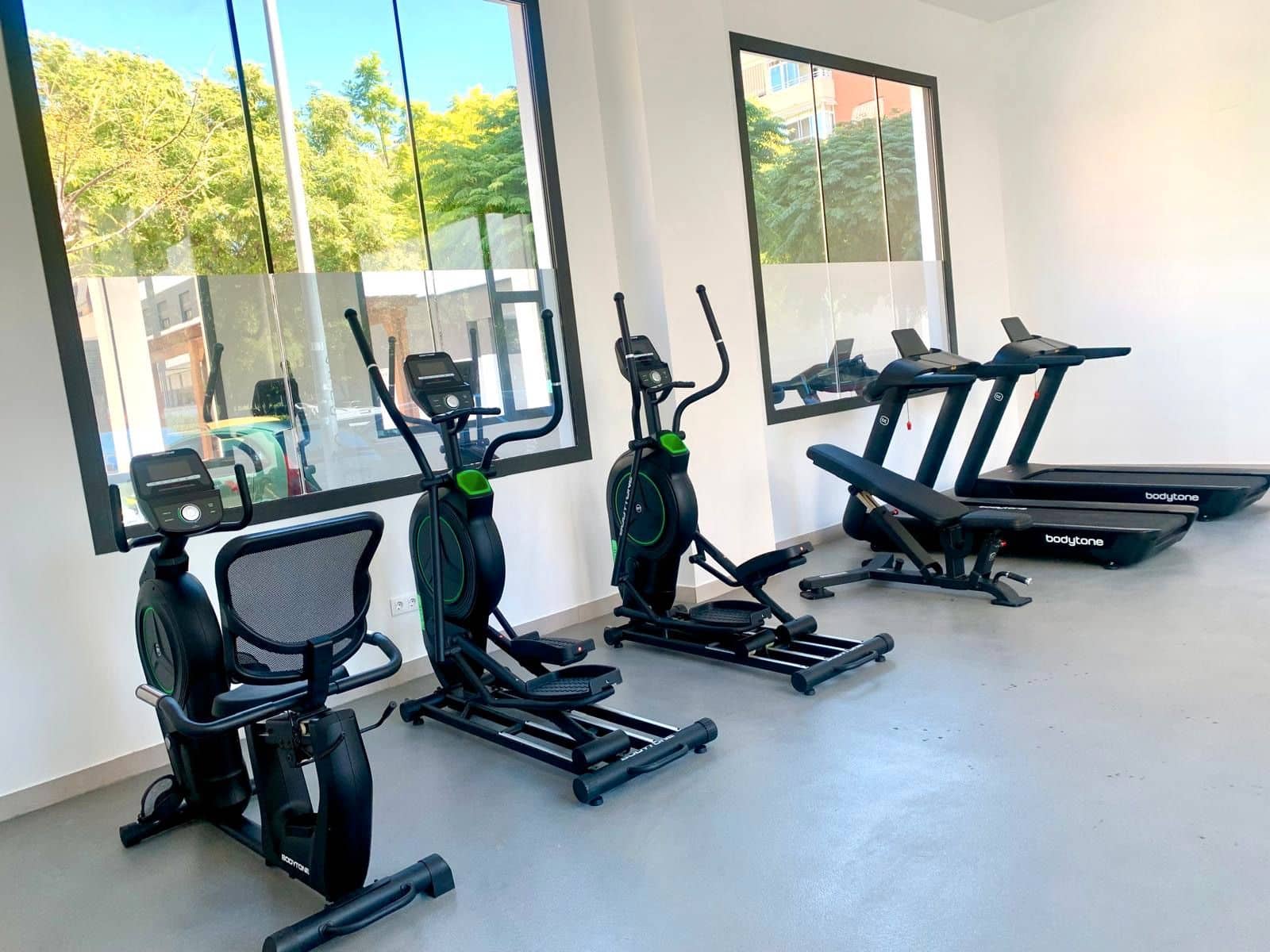 3 sypialnia Mieszkanie do wynajęcia w Miasto Alicante / Alacant z basenem garażem - 1 750 € (Ref: 9256625)