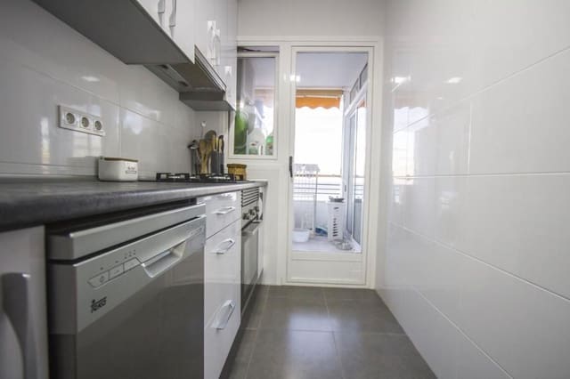 2 soveværelse Lejlighed til leje i Albufereta, Alicante by med swimmingpool garage - € 1.250 (Ref: 9269049)