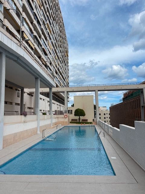 2 sypialnia Mieszkanie do wynajęcia w Miasto Alicante / Alacant z basenem garażem - 1 250 € (Ref: 9269049)