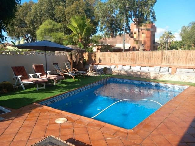 4 bedroom Villa for sale in San Vicente / Sant Vicent del Raspeig with pool garage - € 580,000 (Ref: 9280651)