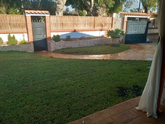 4 bedroom Villa for sale in San Vicente / Sant Vicent del Raspeig with pool garage - € 580,000 (Ref: 9280651)