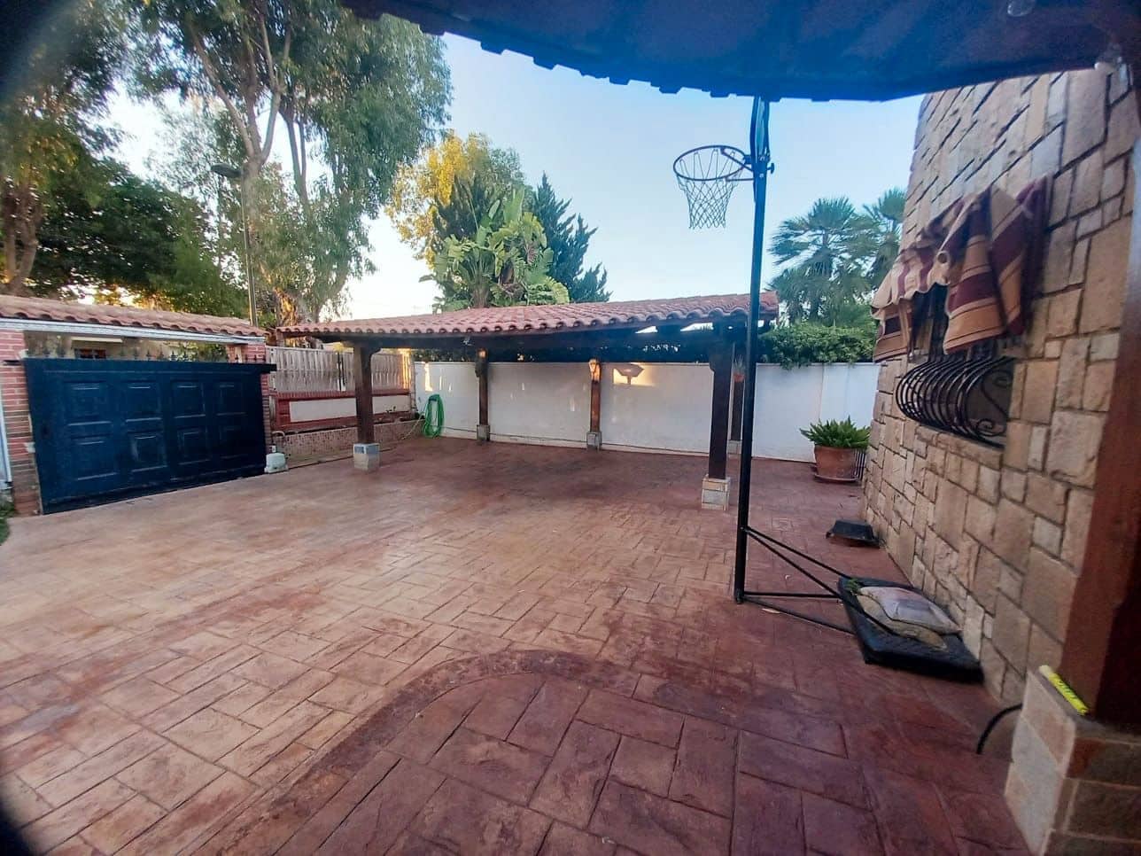 4 bedroom Villa for sale in San Vicente / Sant Vicent del Raspeig with pool garage - € 580,000 (Ref: 9280651)