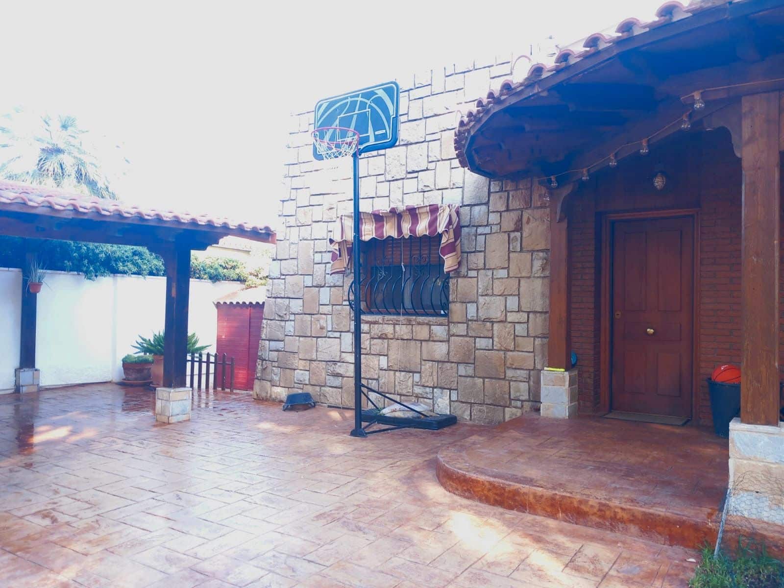 4 bedroom Villa for sale in San Vicente / Sant Vicent del Raspeig with pool garage - € 580,000 (Ref: 9280651)