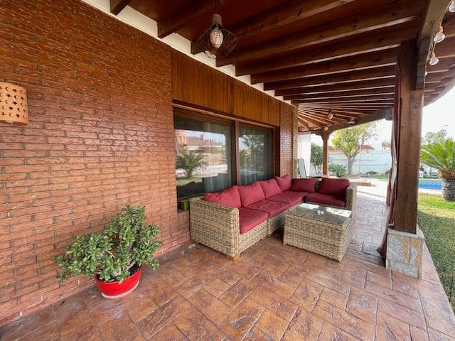 4 camera da letto Villa in vendita in San Vicente / Sant Vicent del Raspeig con piscina garage - 580.000 € (Rif: 9280651)
