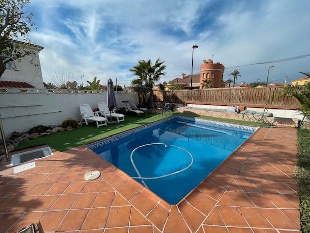 4 camera da letto Villa in vendita in San Vicente / Sant Vicent del Raspeig con piscina garage - 580.000 € (Rif: 9280651)