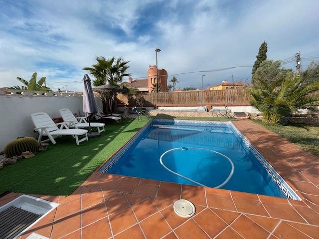 4 camera da letto Villa in vendita in San Vicente / Sant Vicent del Raspeig con piscina garage - 580.000 € (Rif: 9280651)